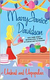 Undead and Unpopular (Betsy Taylor Series #5) by MaryJanice Davidson: Book Cover