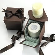 Product Image. Title: Luum Lissadell Gift Candle - Lavender Scented - Green paper