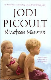 Nineteen Minutes by Jodi Picoult: Book Cover