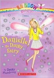 Danielle the Daisy Fairy (Petal Fairies Series #6) by Daisy Meadows: Book Cover