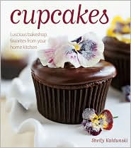 Cupcakes by Shelly Kaldunski: Book Cover